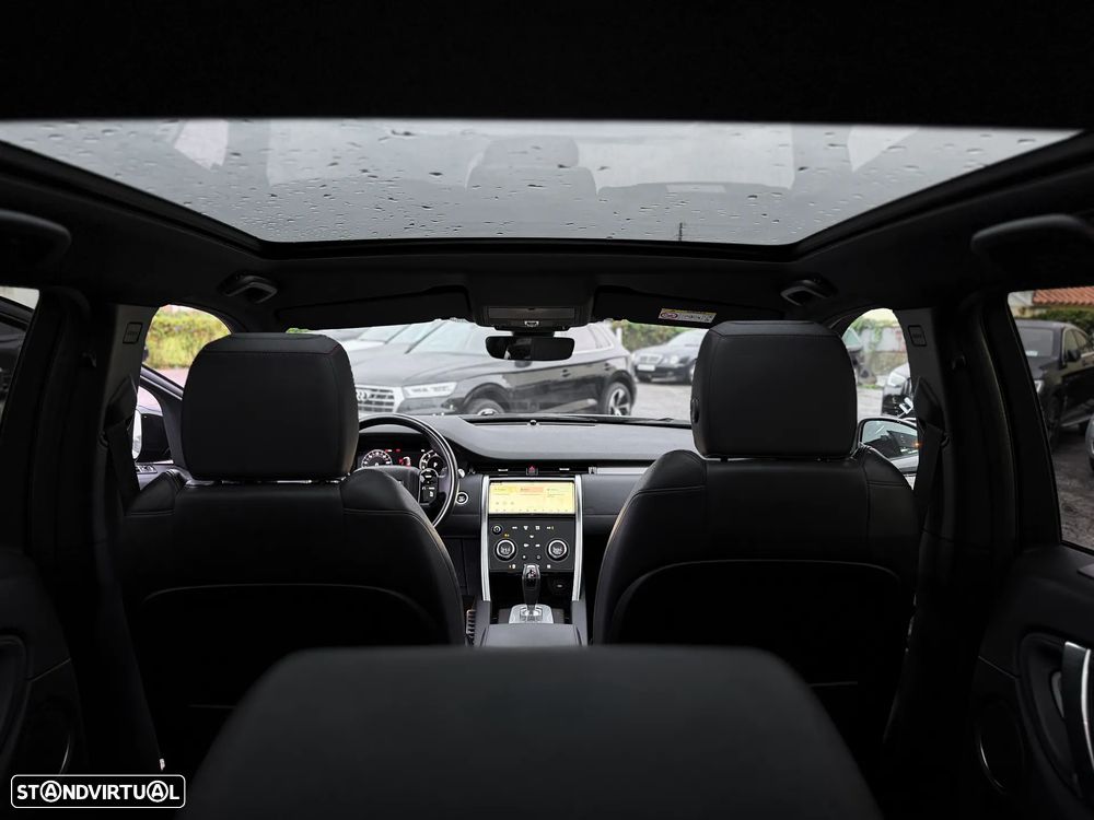 Land Rover Discovery Sport 1.5 I3 P300e AWD R-Dynamic SE - 17