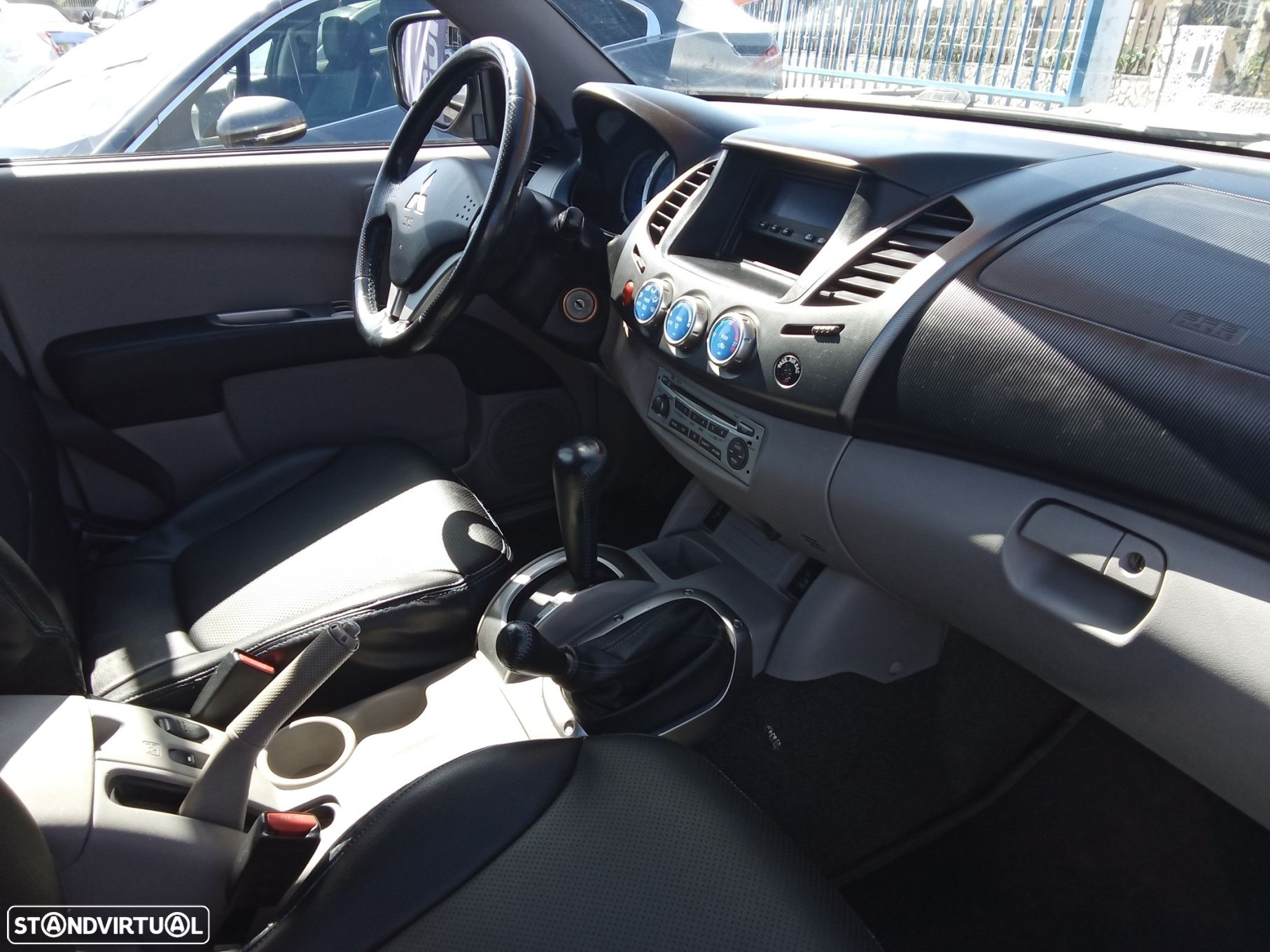 Mitsubishi L200 - 18