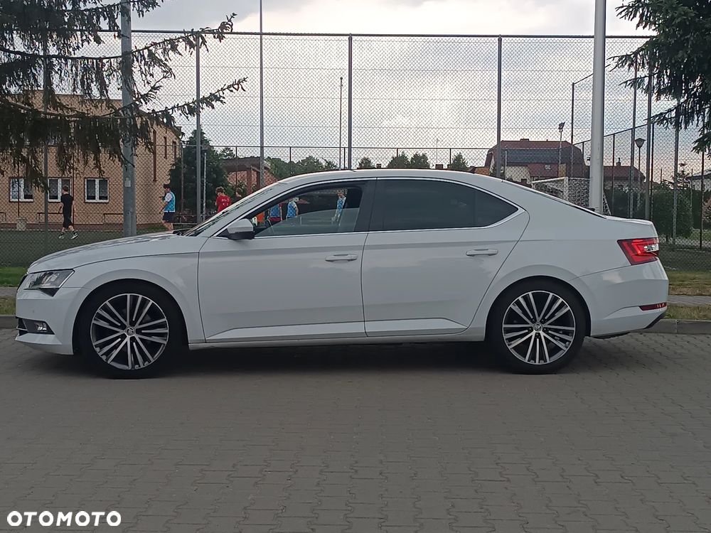 Skoda Superb 2.0 TDI 4x4 DSG Sportline - 12