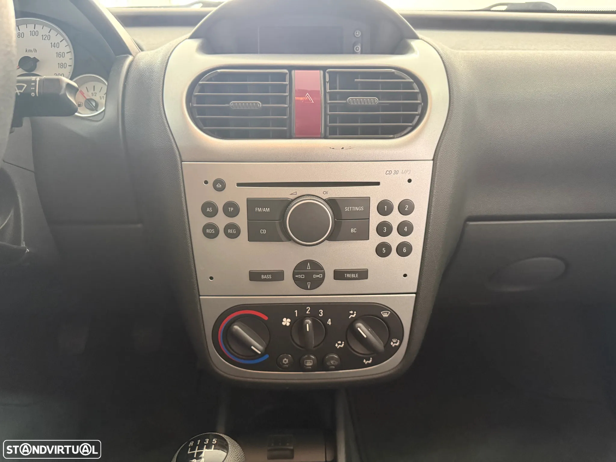 Opel Corsa 1.3 CDTi Enjoy - 19