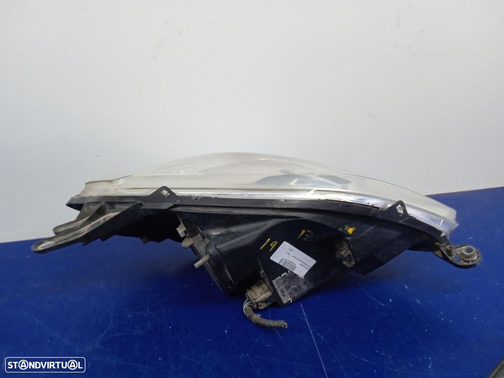 FAROL ESQUERDO FIAT FIORINO FURGÃO/BREAK FAMILIAR 2010 -199A2000 - 2