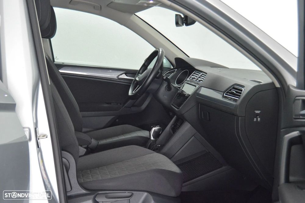 VW Tiguan 2.0 TDI Life DSG - 25