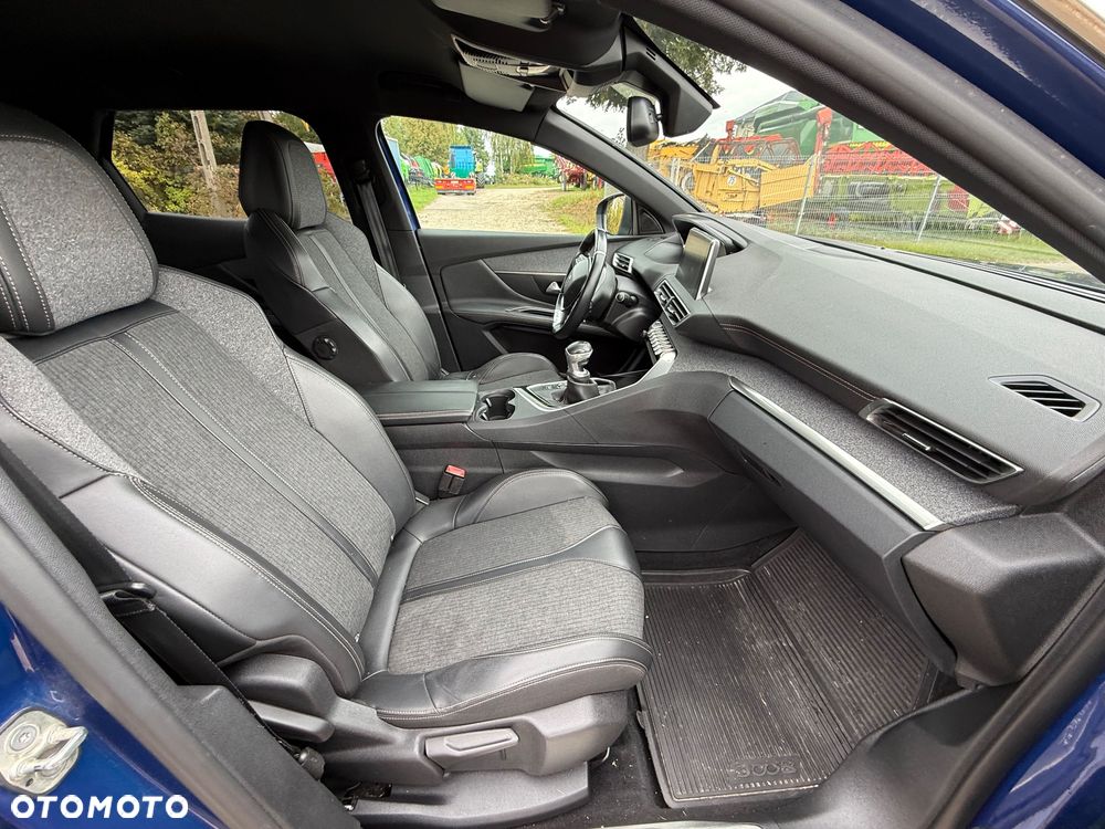 Peugeot 3008 - 18