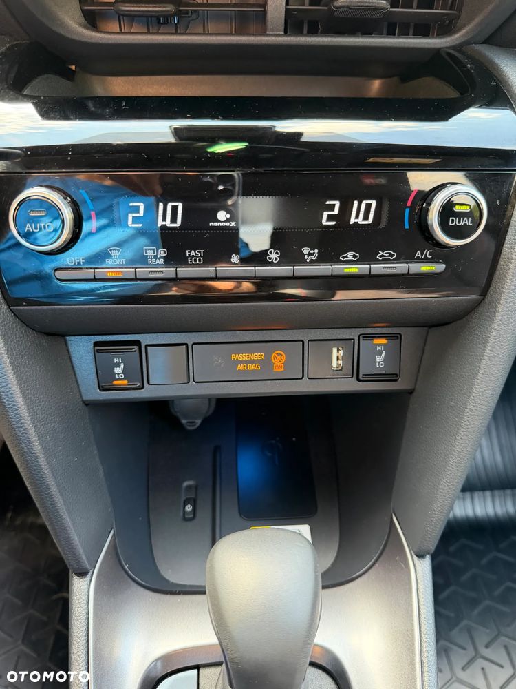Toyota Yaris Cross Hybrid 1.5 GR Sport - 17