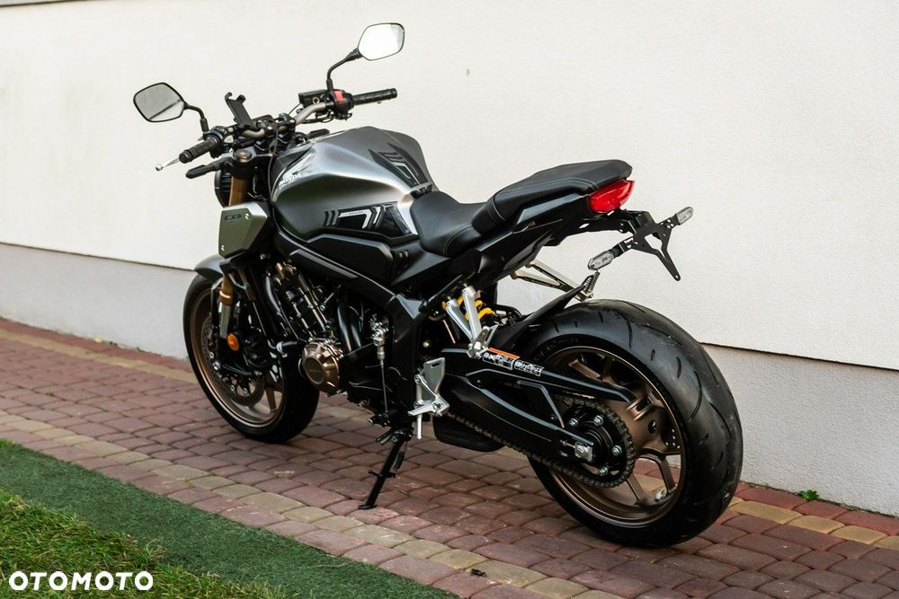Honda CB - 4