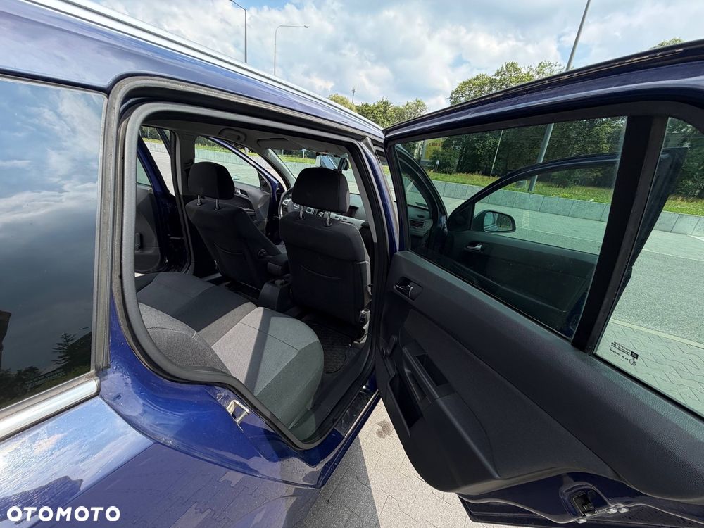 Opel Astra 1.7 CDTI - 21