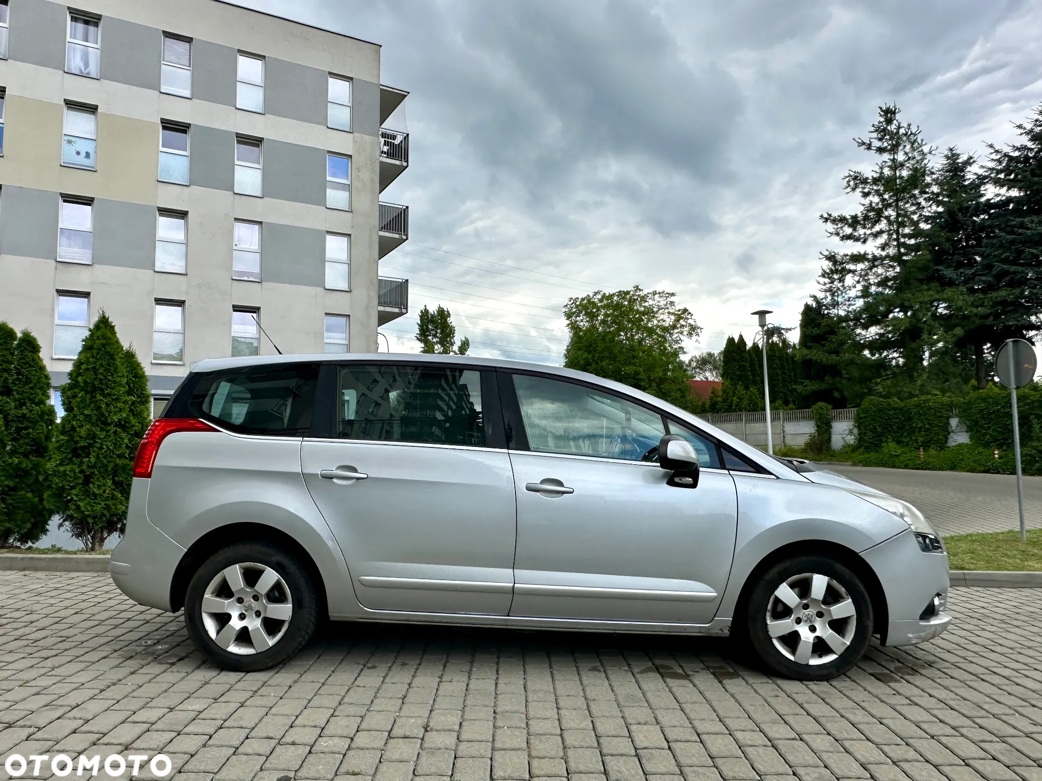 Peugeot 5008 - 6