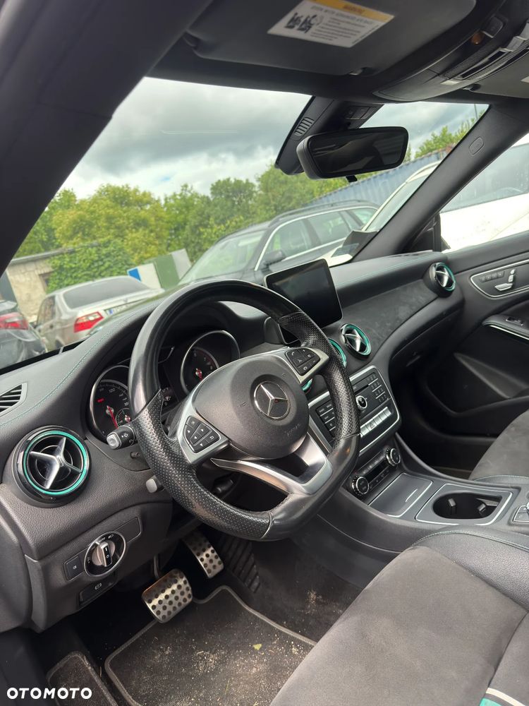 Mercedes-Benz CLA 250 Sport 4-Matic - 8