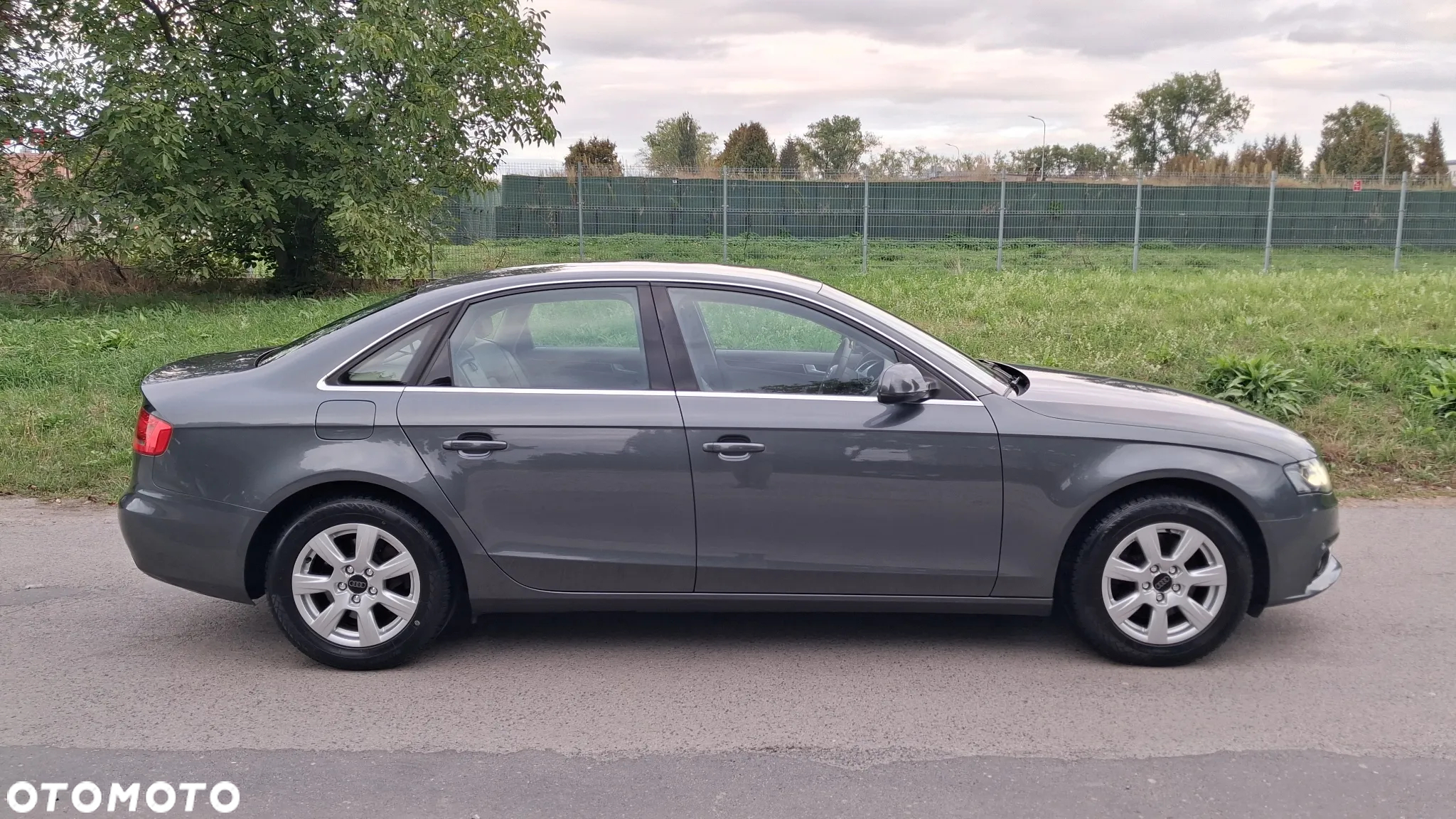 Audi A4 Limousine - 7
