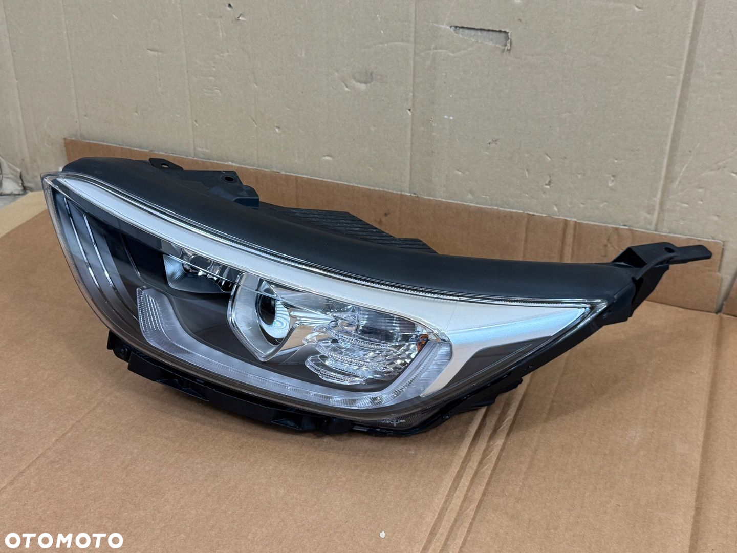 KIA STONIC 17-20 LAMPA PRZOD LEWA LED LADNA - 3