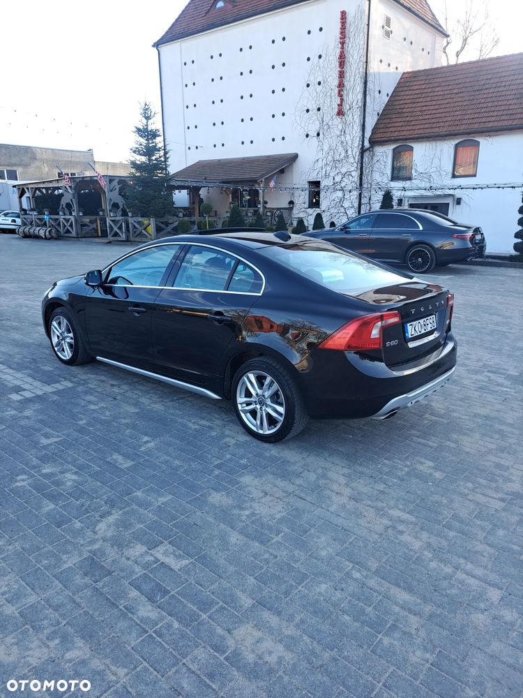 Volvo S60 D3 Geartronic Summum - 4