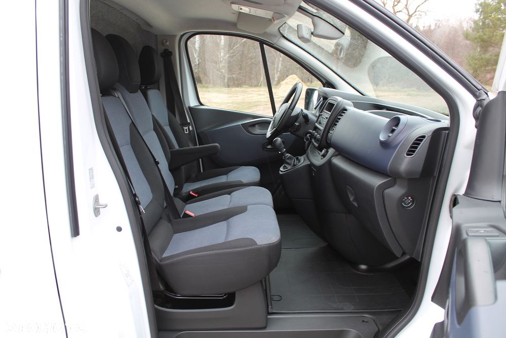Opel Vivaro - 20
