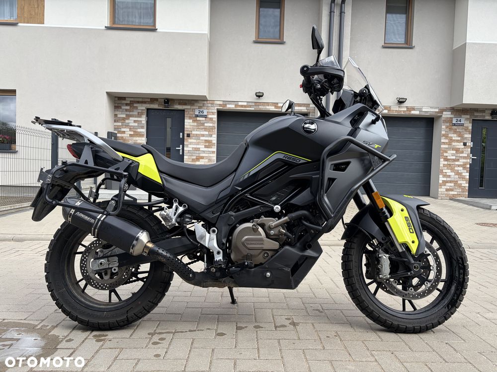 QJMOTOR SVT 650 - 1