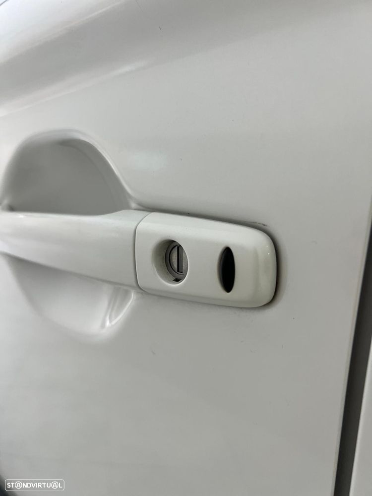 Mitsubishi Outlander 2.2 DI-D Instyle Navi - 8