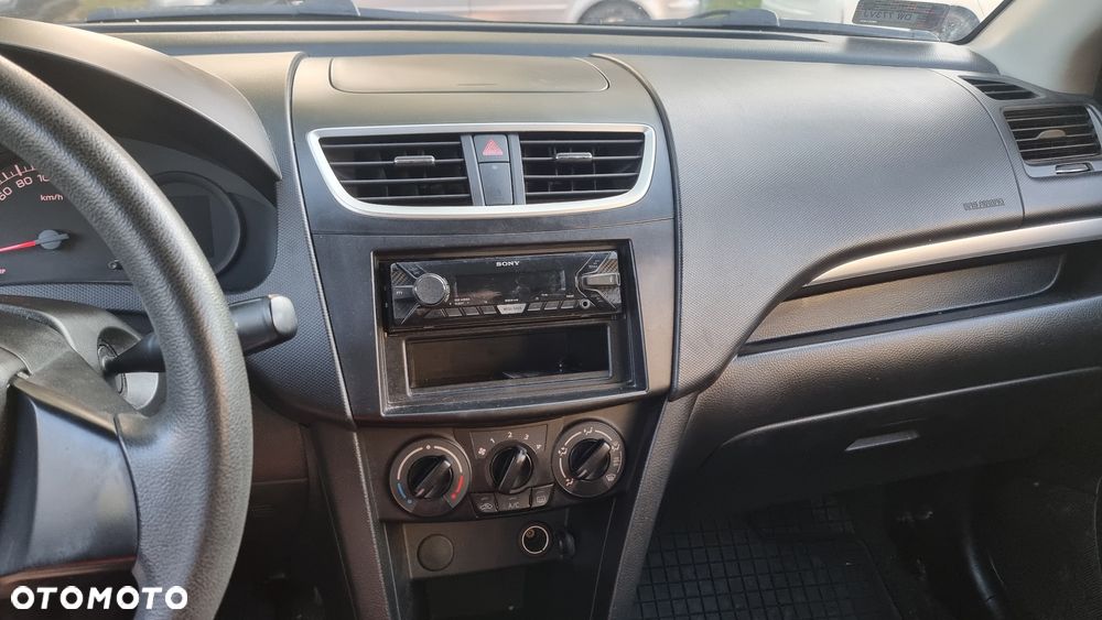 Suzuki Swift 1.2 Club - 12