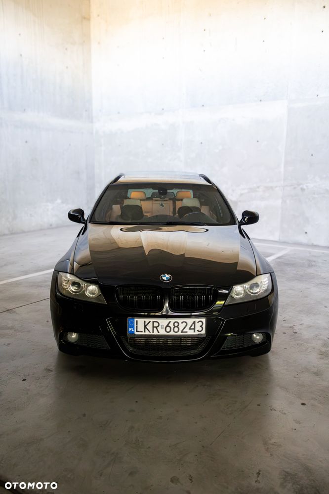 BMW Seria 3 330d DPF Edition Sport - 2