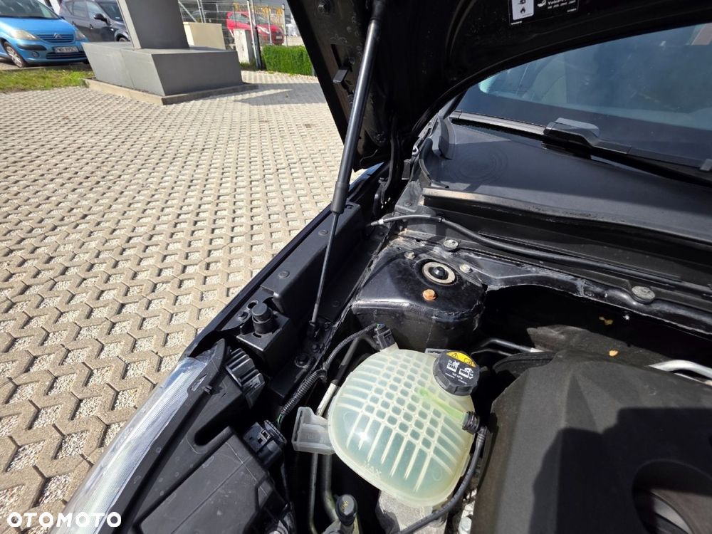 Volvo XC 40 - 30