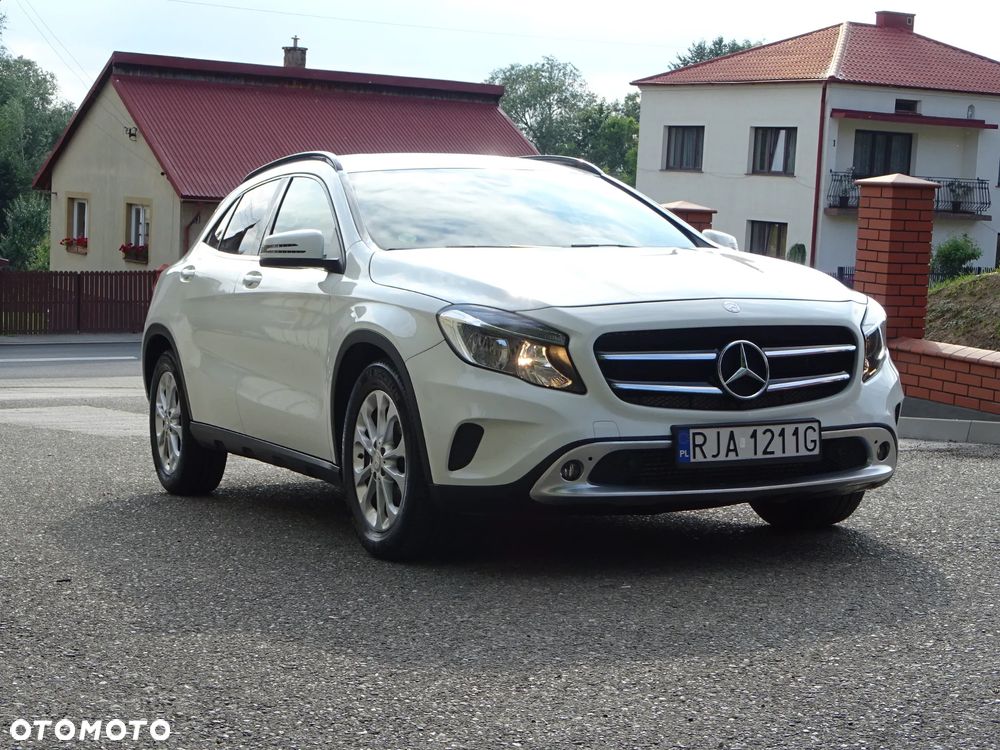 Mercedes-Benz GLA 180 (CDI) d - 9