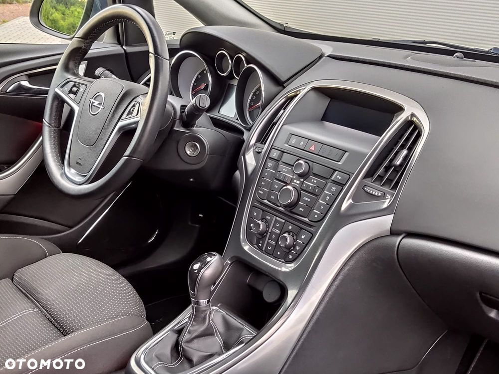 Opel Astra 1.4 Turbo Innovation - 11