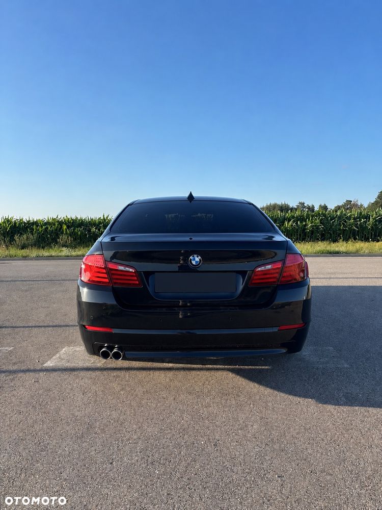 BMW Seria 5 520d xDrive - 2