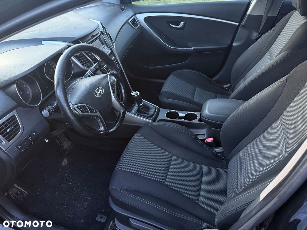 Hyundai i30 1.6 CRDi BlueDrive Classic + - 17