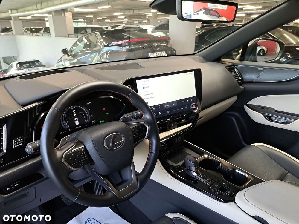 Lexus NX 350h Omotenashi AWD - 31