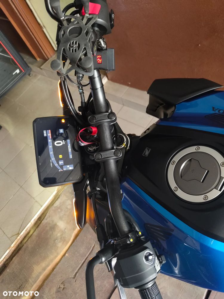 Honda CB - 6
