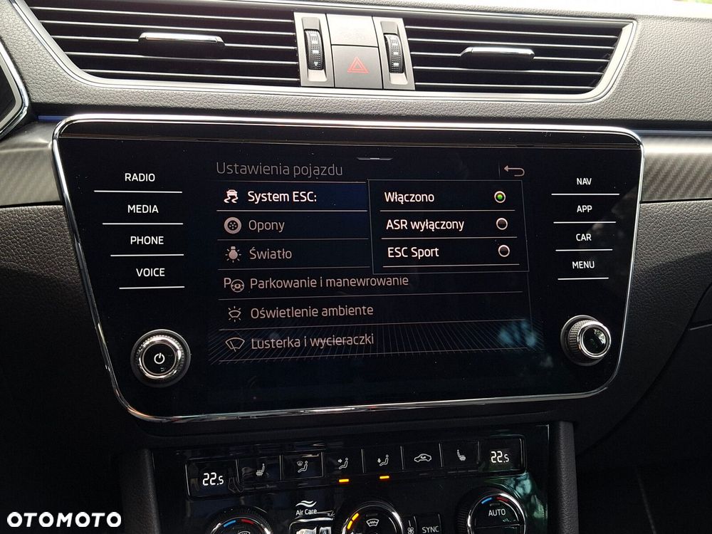 Skoda Superb 2.0 TDI SCR 4x4 Sportline DSG - 34