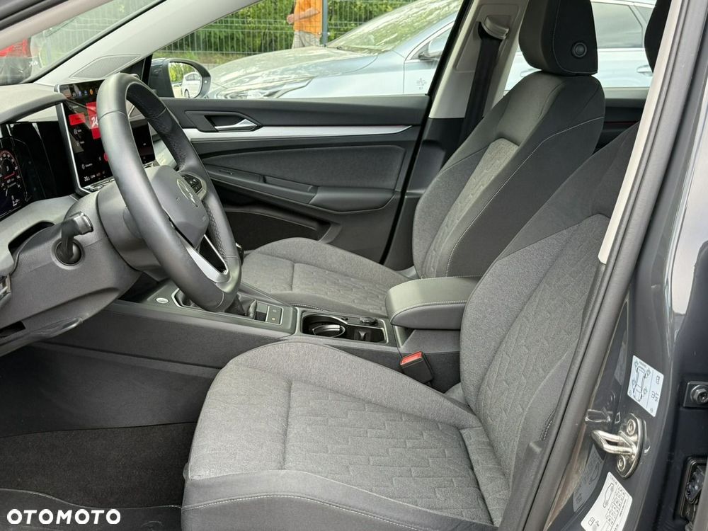 Volkswagen Golf - 11