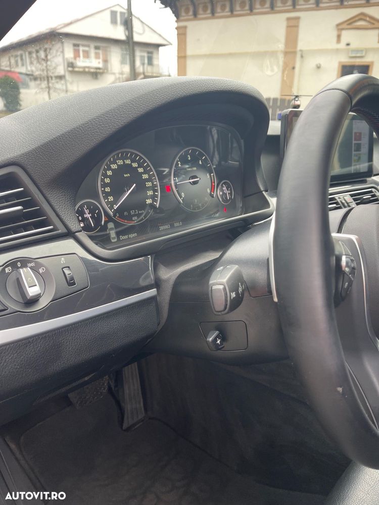 BMW Seria 5 520d Aut. Luxury Line - 9