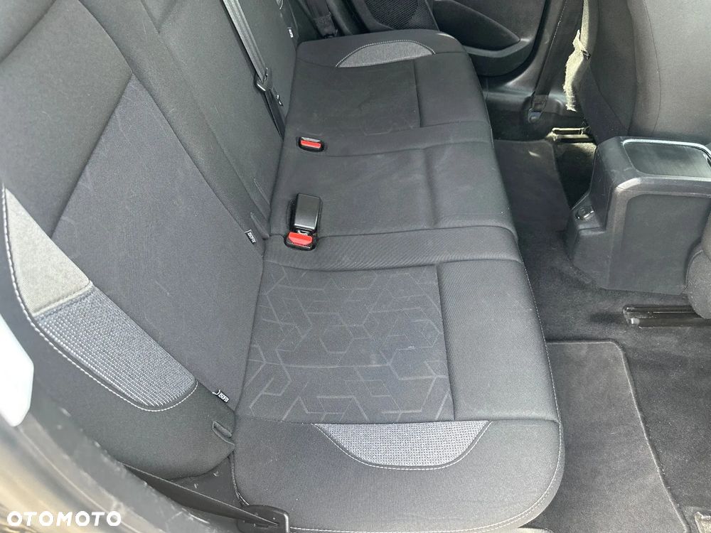 Peugeot 2008 1.6 BlueHDi Style - 20
