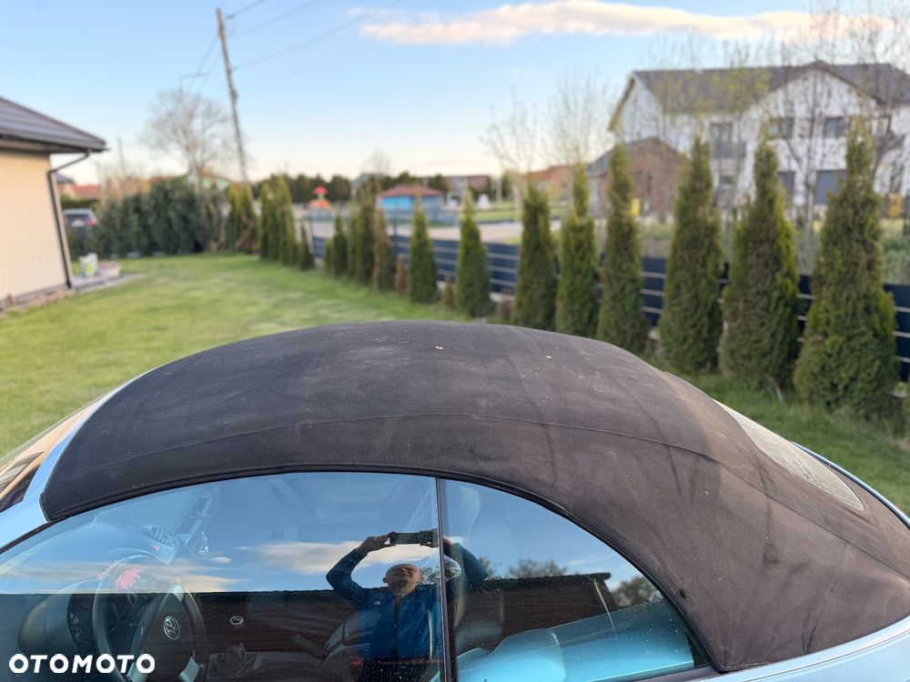 Volkswagen New Beetle 1.6 - 15