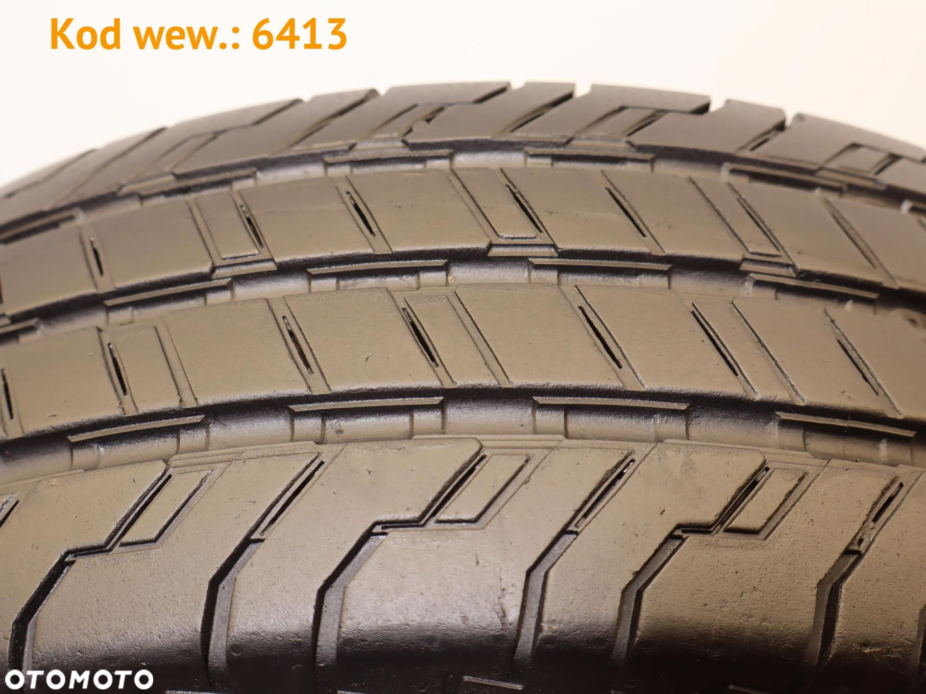 Continental ContiVanContact 100 - 225/75 R16C - 8