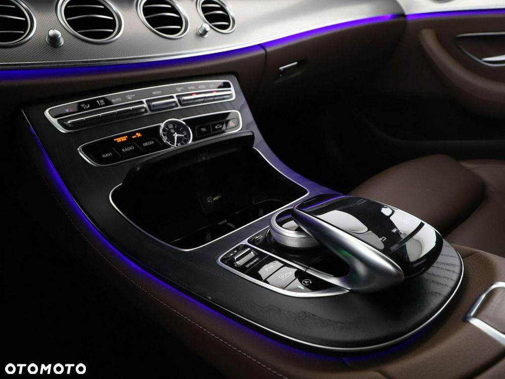 Mercedes-Benz Klasa E 200 d 9G-TRONIC Avantgarde - 30