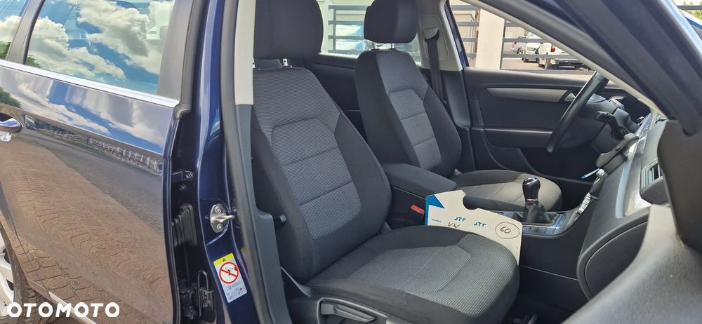 Volkswagen Passat Variant 1.6 TDI BlueMotion Technology Comfortline - 11