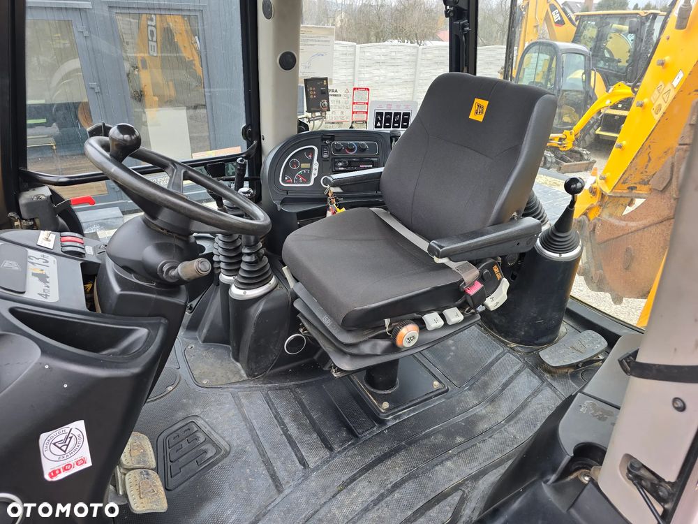 JCB - 3