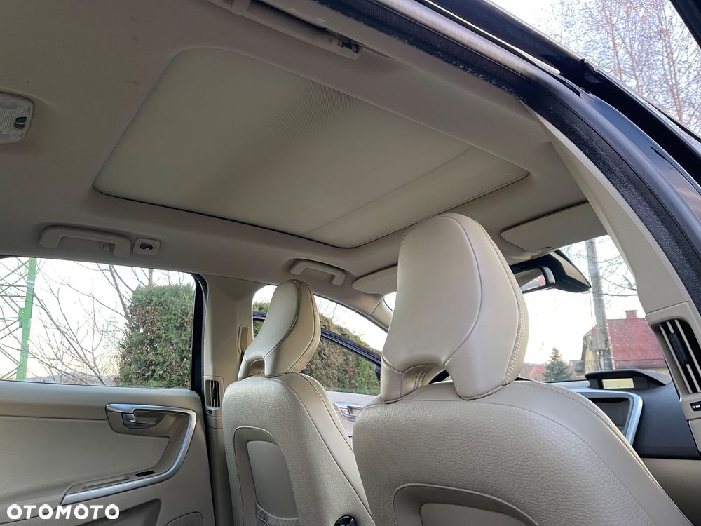 Volvo XC 60 D5 AWD Summum - 19