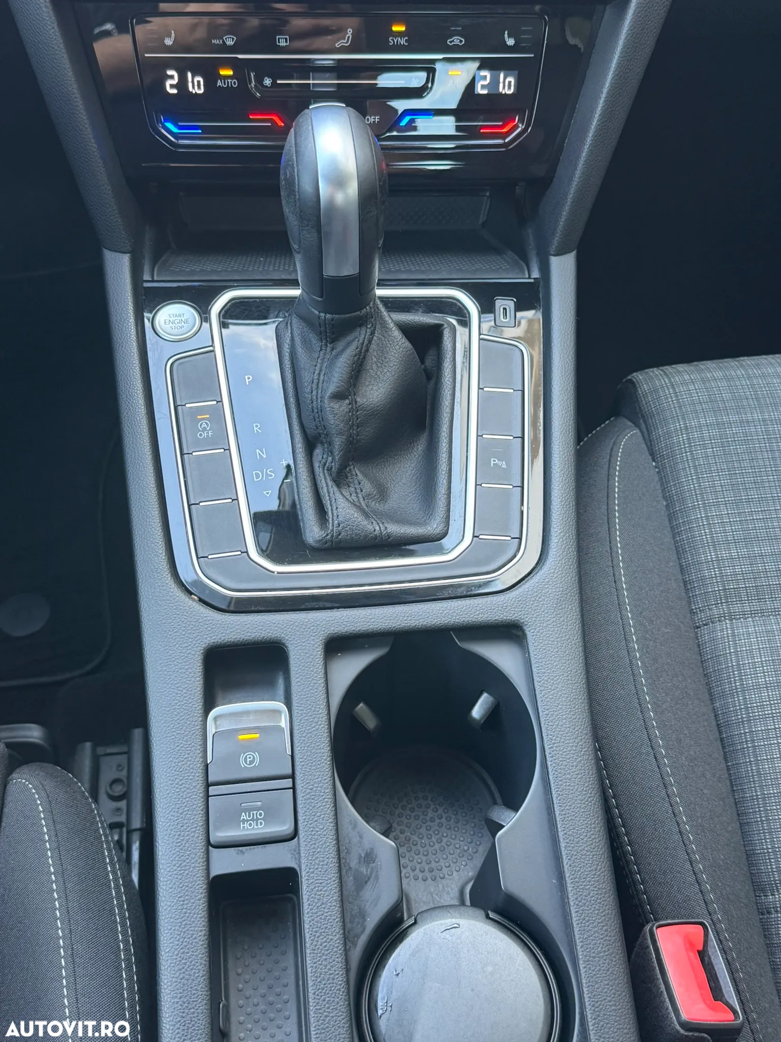 Volkswagen Passat - 14