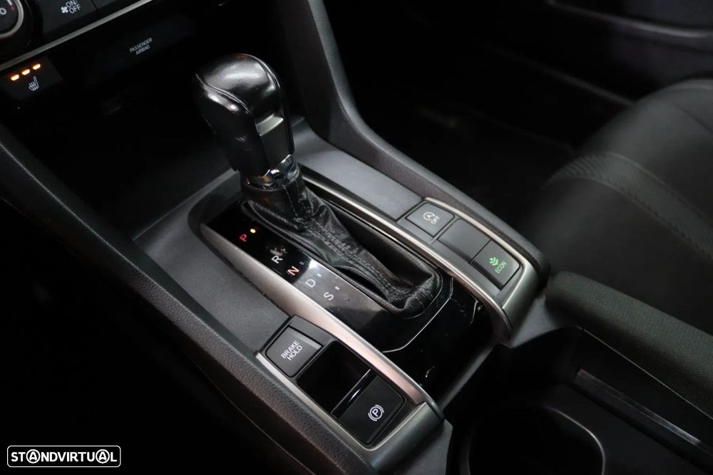 Honda Civic 1.0 i-VTEC Elegance CVT - 15
