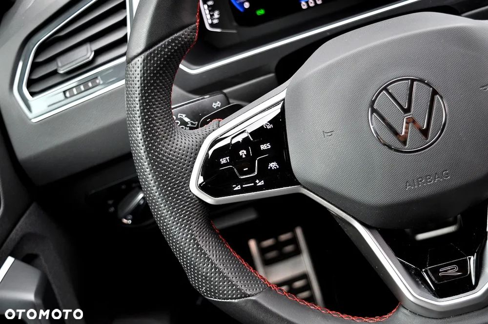 Volkswagen Tiguan 2.0 TDI SCR DSG R-Line - 34