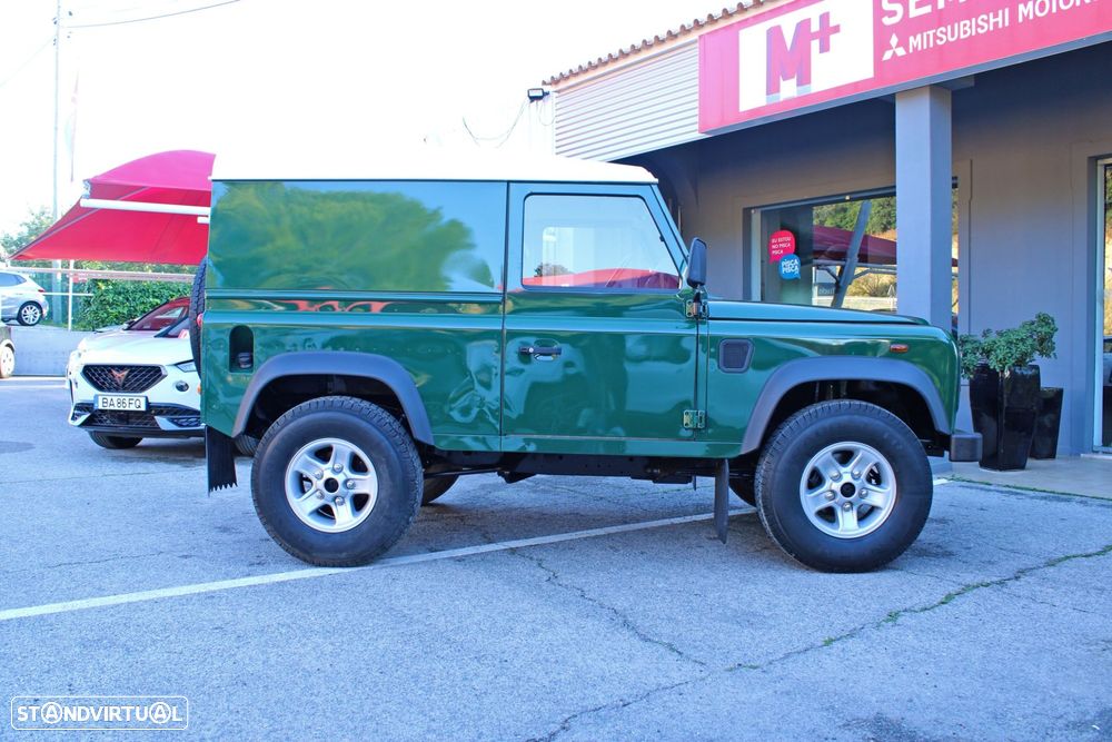 Land Rover Defender 90 2.5 TD5 Metal Top - 4