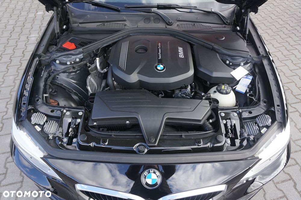 BMW Seria 2 218i Sport Line - 27