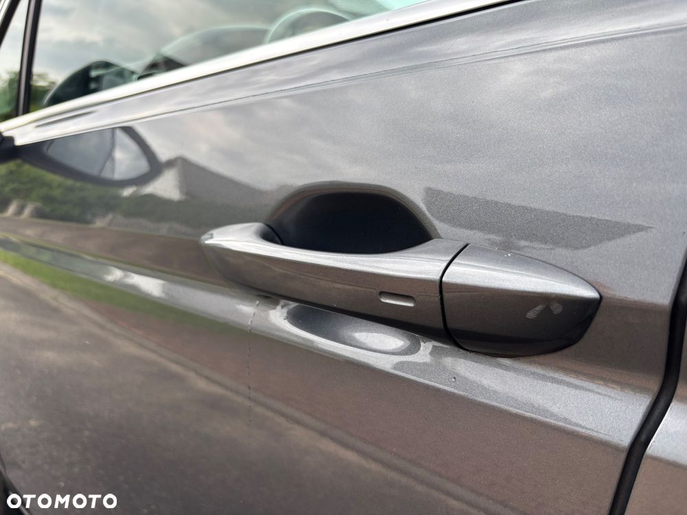 Volkswagen Touran 2.0 TDI SCR DSG Highline - 14