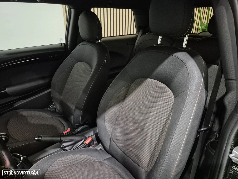MINI 3 Portas One D - 25