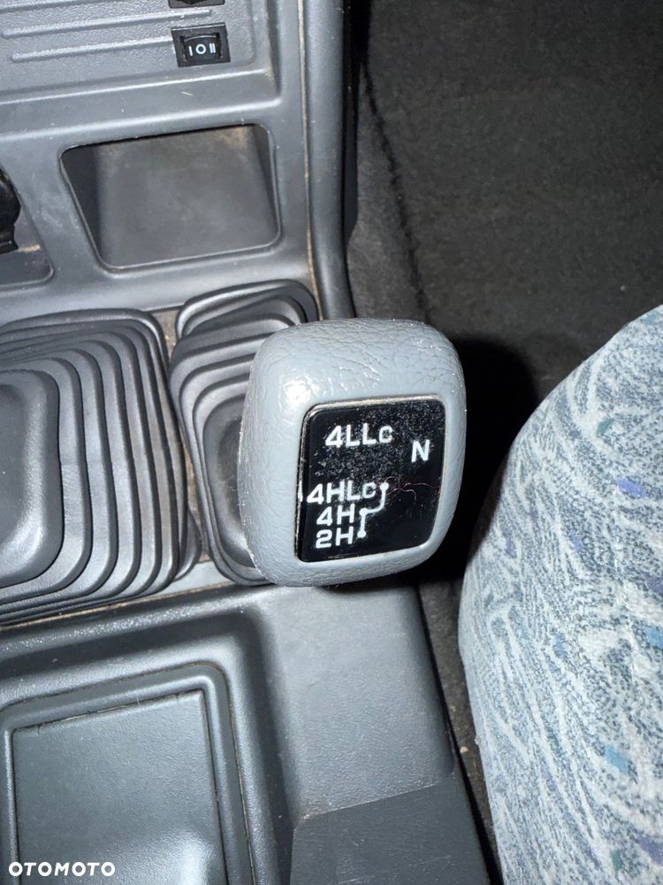 Mitsubishi Pajero 2.8 TD GLS 4os - 24