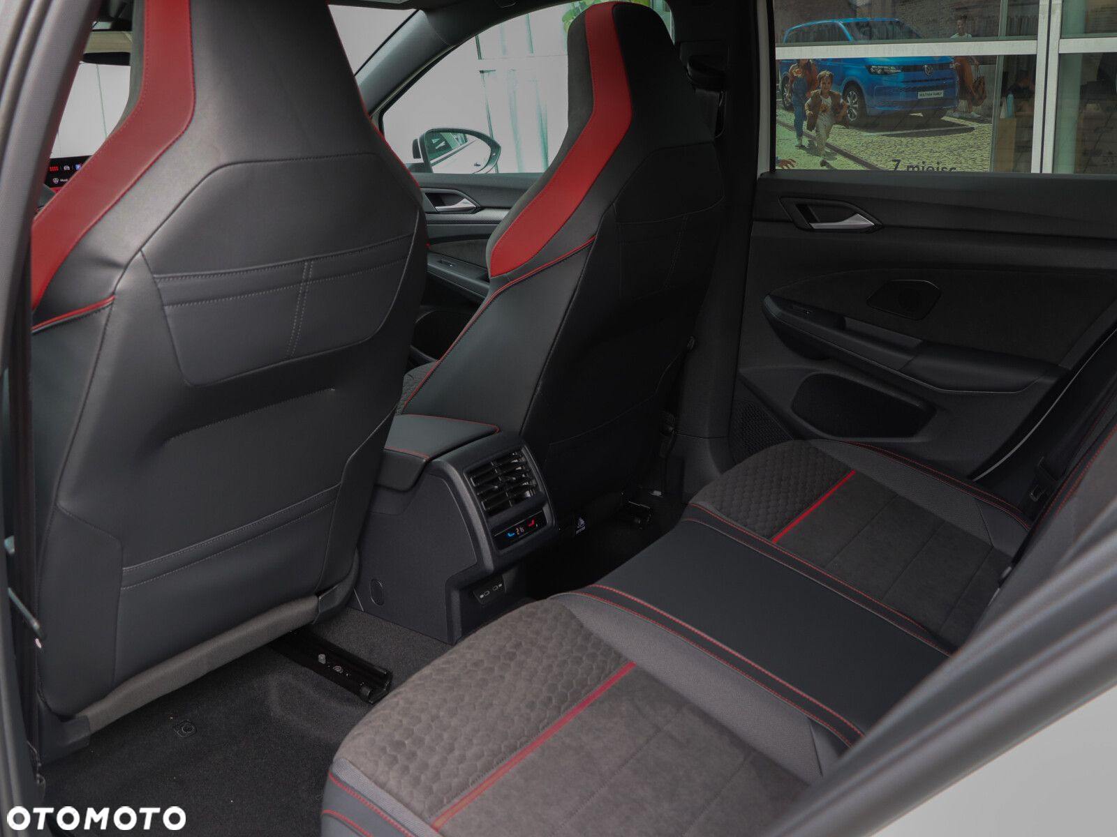 Volkswagen Golf - 13