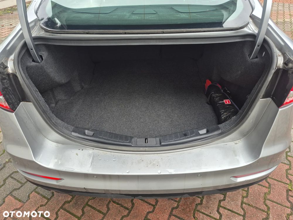 Ford Fusion 2.0 EcoBoost Titanium - 16