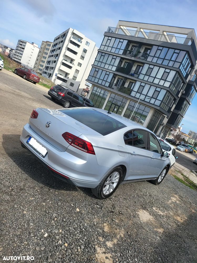 Volkswagen Passat - 5