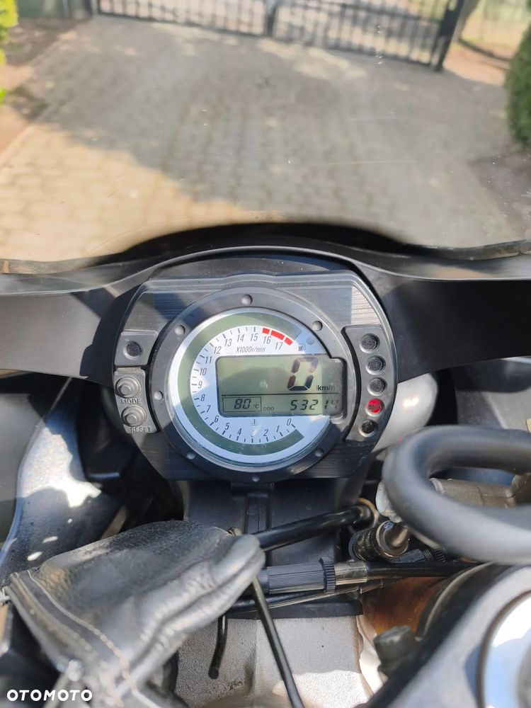 Kawasaki ZXR - 7