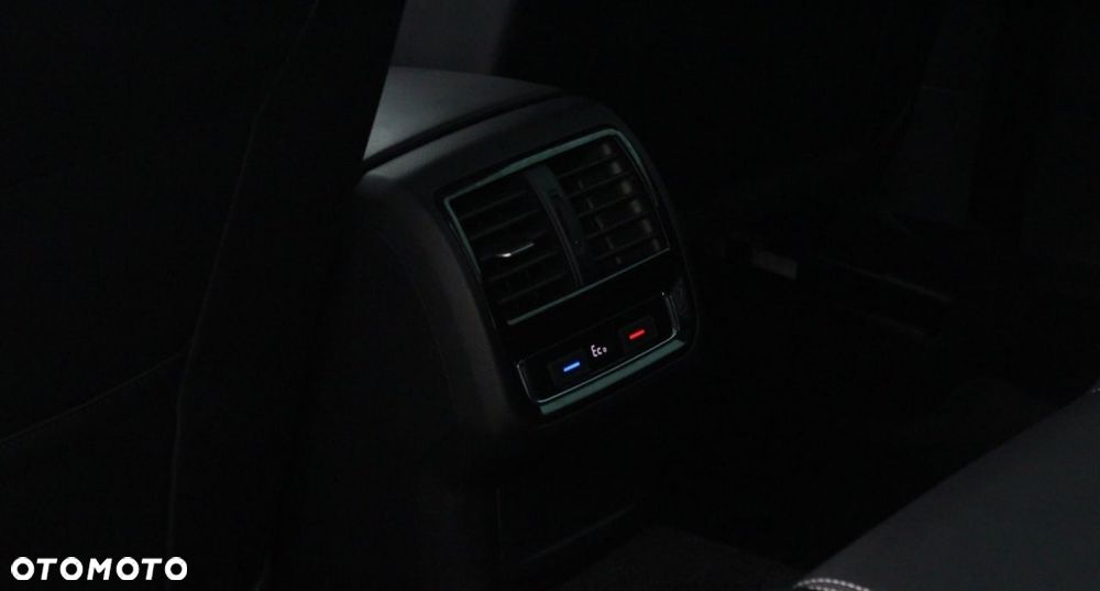 Volkswagen Passat 1.4 TSI DSG GTE - 12